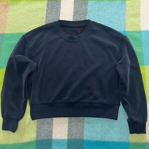 Lululemon Softstreme Perfectly Oversized Cropped Crew Black Size 2
